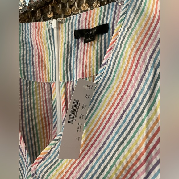 ๐ J Crew NWT rainbow seersucker stripe top sz 4 ๐ - Picture 4 of 7